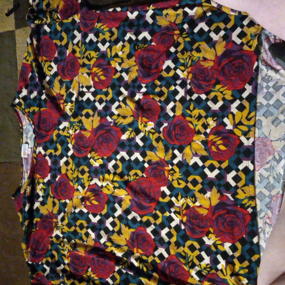 Nwot Lularoe rose blouse